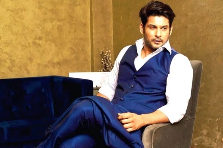 Sidharth Shukla: सिद्धार्थ शुक्ला का अंतिम संस्कार पंचतत्व में हुआ, फैंस परिवार समेत सभी को रुलाया