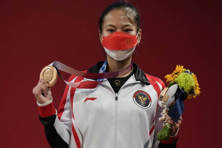 Tokyo Olympics 2020: Mirabai Chanu wins Silver in Weight-lifting