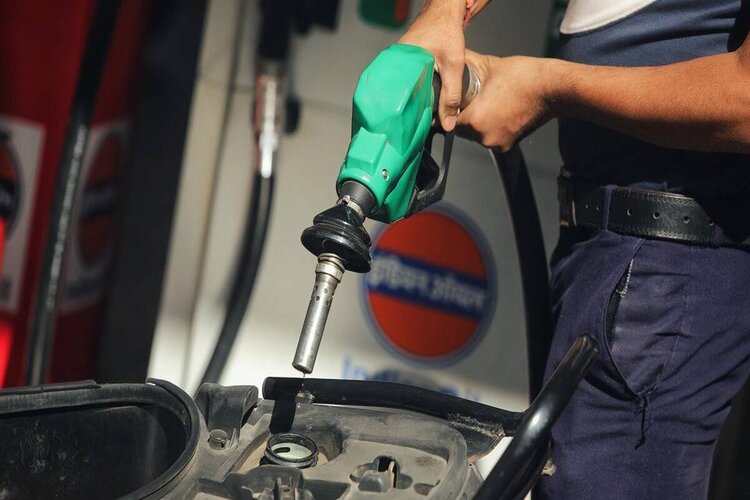 Fuel Price update: Diesel price drops, Petrol remains stable