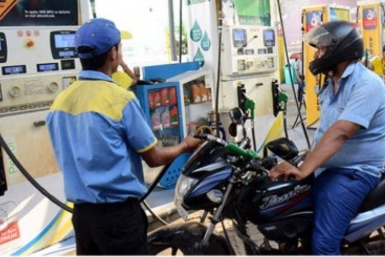 Petrol and diesel prices : IOCL ने जारी किए पेट्रोल डीजल के रेट, जानिए आपके शहर का दाम