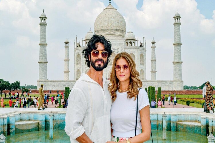 Vidyut Jammwal and Nandita Mahtani confirms engagement 