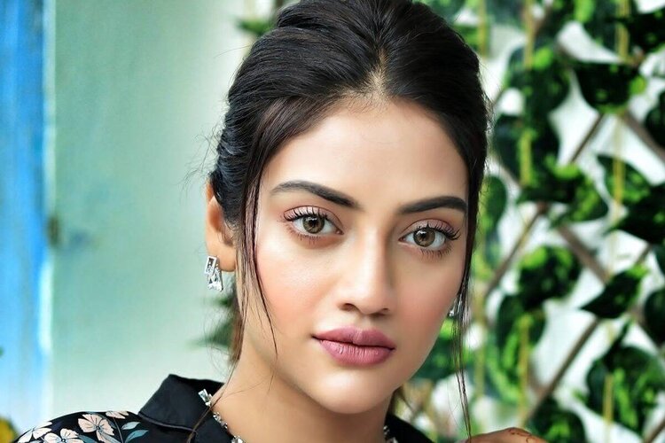 Kolkata: Nusrat Jahan delivers baby boy in hospital 