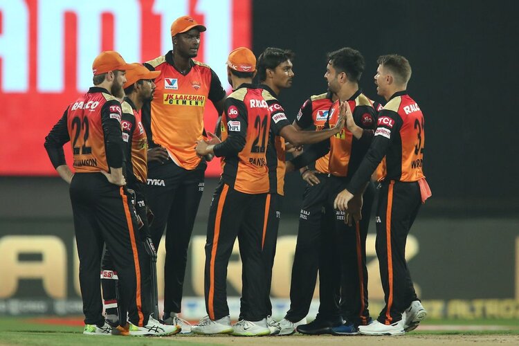 IPL 2021: SRH ने RCB को टॉप-2 में जगह बनाने से रोका, 4 रन से किया पराजित 