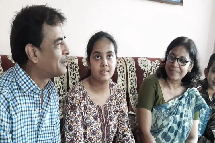 Hearing & Speech impaired girl tops UPSC IES exam