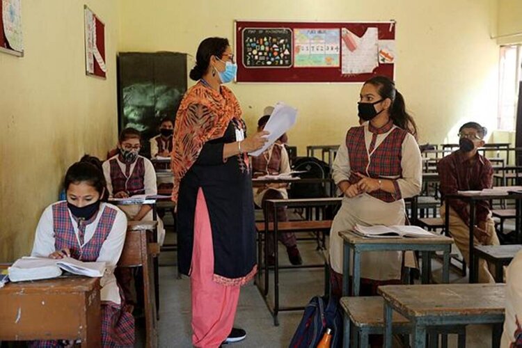 Odisha Govt set to Reopen Schools for Classes 8 & 11 from Oct 21 