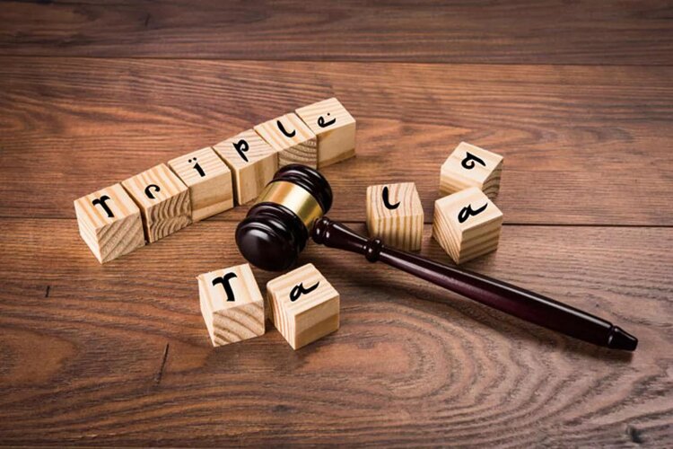 Aligarh: Man seeks divorce from Wife for not bathing daily 