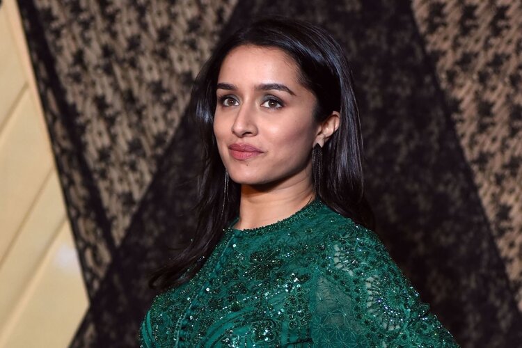 Shraddha Kapoor gets trolled by fans, 'Garib ko paisa bhi nahi de rahi' 