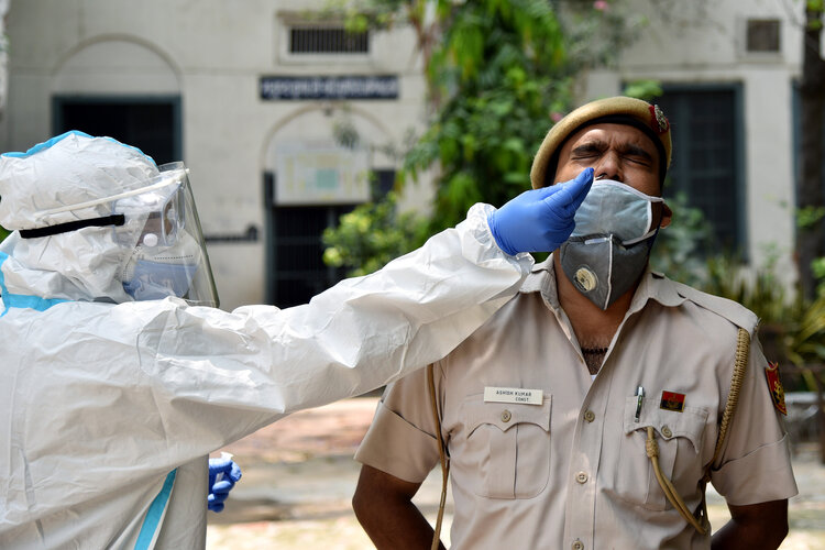 Covid updates: India reports 41,965 fresh cases, 460 deaths in 24 hours 