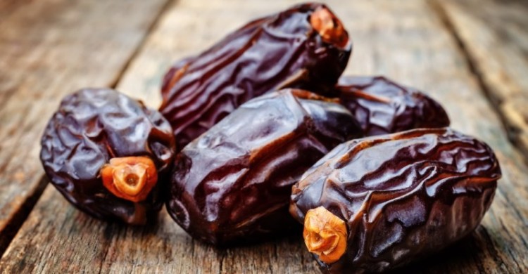 Health Benefits of eating Dates (Khajoor) : Read here