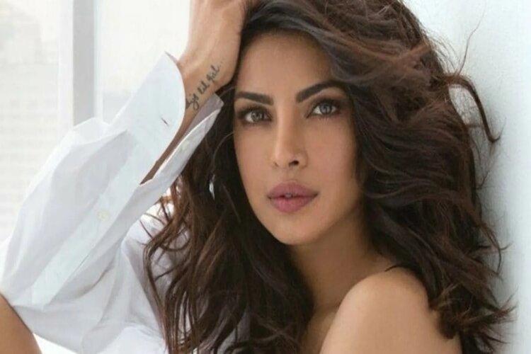 Priyanka Chopra apologises, says 'I'm sorry many were disappointed' 