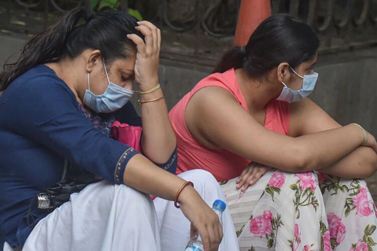 Covid-19 updates: India logs 25,467 fresh cases and 354 deaths 