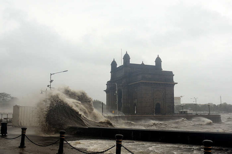 Maharashtra से लेकर Gujarat तक Cyclone Tauktae ने मचाई तबाही, जानिए इससे जुड़े अहम प्वाइंट्स