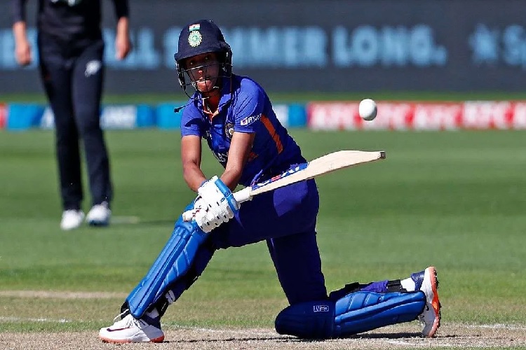 ICC Women's World Cup, भारत बनाम वेस्टइंडीज, लाइव क्रिकेट स्कोर: स्मृति मंधाना, हरमनप्रीत कौर शतक भारत को 317/8 तक पहुंचाते हैं