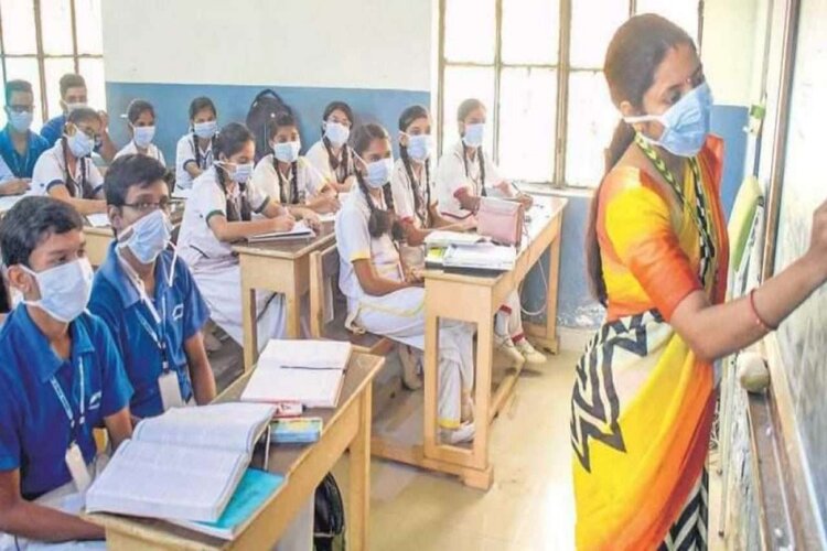 UP: Schools reopen for classes 6th to 8th, offline classes resume 