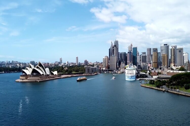 Australia announces to resume International flights from Nov 