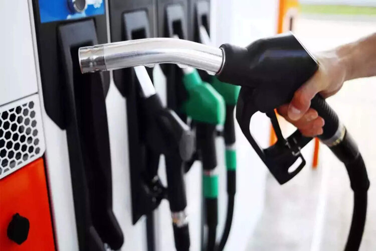 Petrol retails at Rs 102, Diesel at Rs 90 