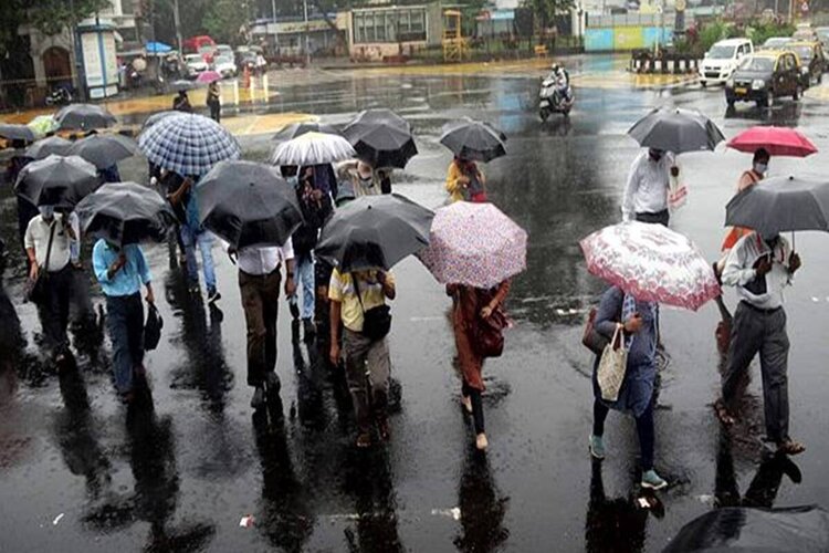 Monsoon update: Heavy rains predicted in Mumbai, 13 states on Yellow alert