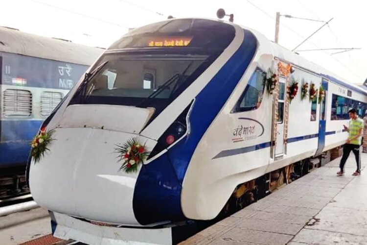 Indian Railways floats tender of 58 Vande Bharat Trains, aims to launch 102 trains by 2024