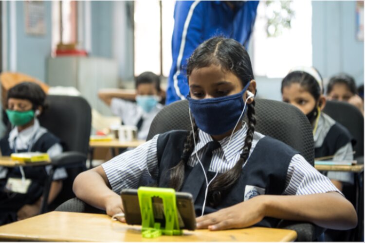 Karnataka: Offline Classes for Classes 1 to 5 to Restart soon 