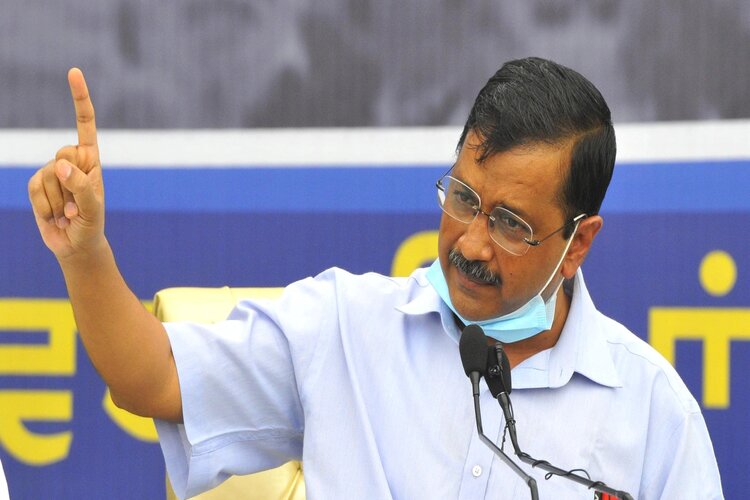 9 yr old girl's death case, Delhi CM announces probe and Rs 10 Lakh aid for victim's kin