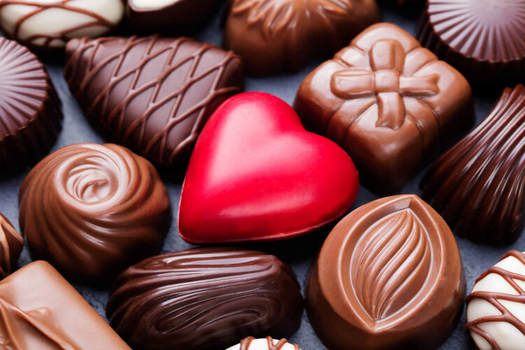 Chocolate Day: चॉकलेट का बॉक्स नहीं बल्कि दीजिए बुके, ऐसे बढ़ाएं अपने रिश्ते में मिठास