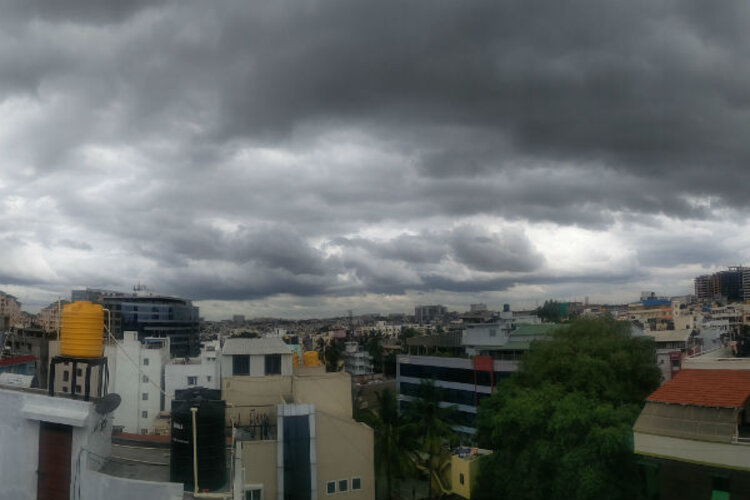 IMD predicts cloudy weather, issues Yellow alert for Delhi-NCR 