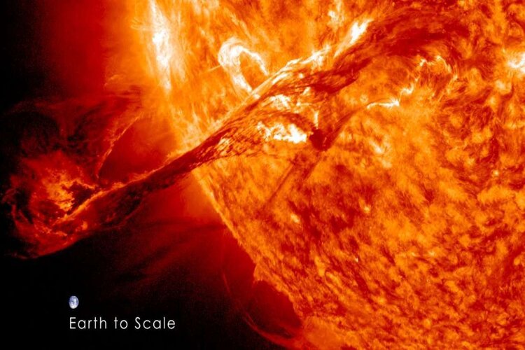 Solar Storm to hit the Earth today, global power failure may happen