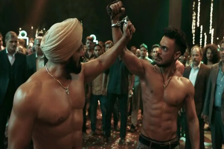 Vighnaharta song from Antim releases online 