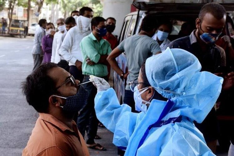 Coronavirus: देश के 180 जिलों में पिछले 7 दिनों में नहीं आया Corona का एक भी केस, इन राज्यों में बढ़ा संक्रमण का खतरा