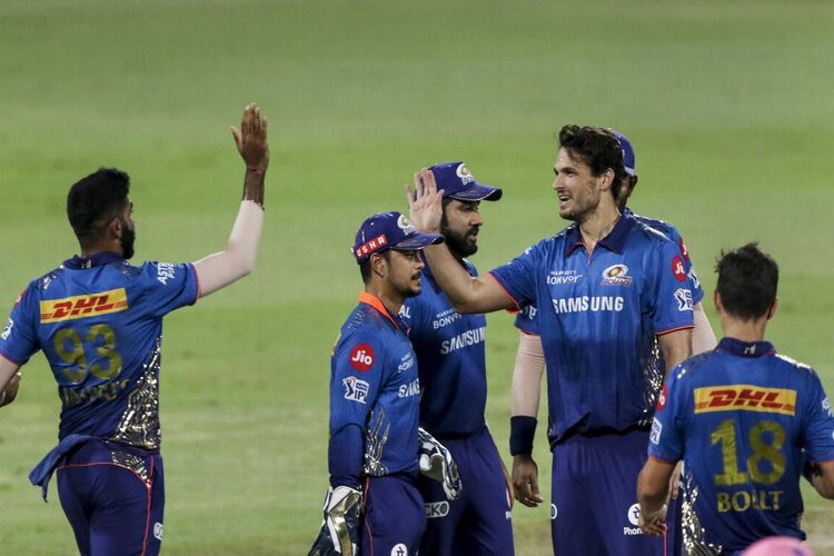 IPL 2021: MI के गेंदबाज़ों ने RR का तोड़ा सपना, प्ले-ऑफ से बाहर