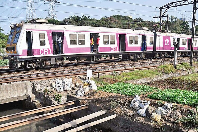 Central Railways Reduces Ticket Prices 